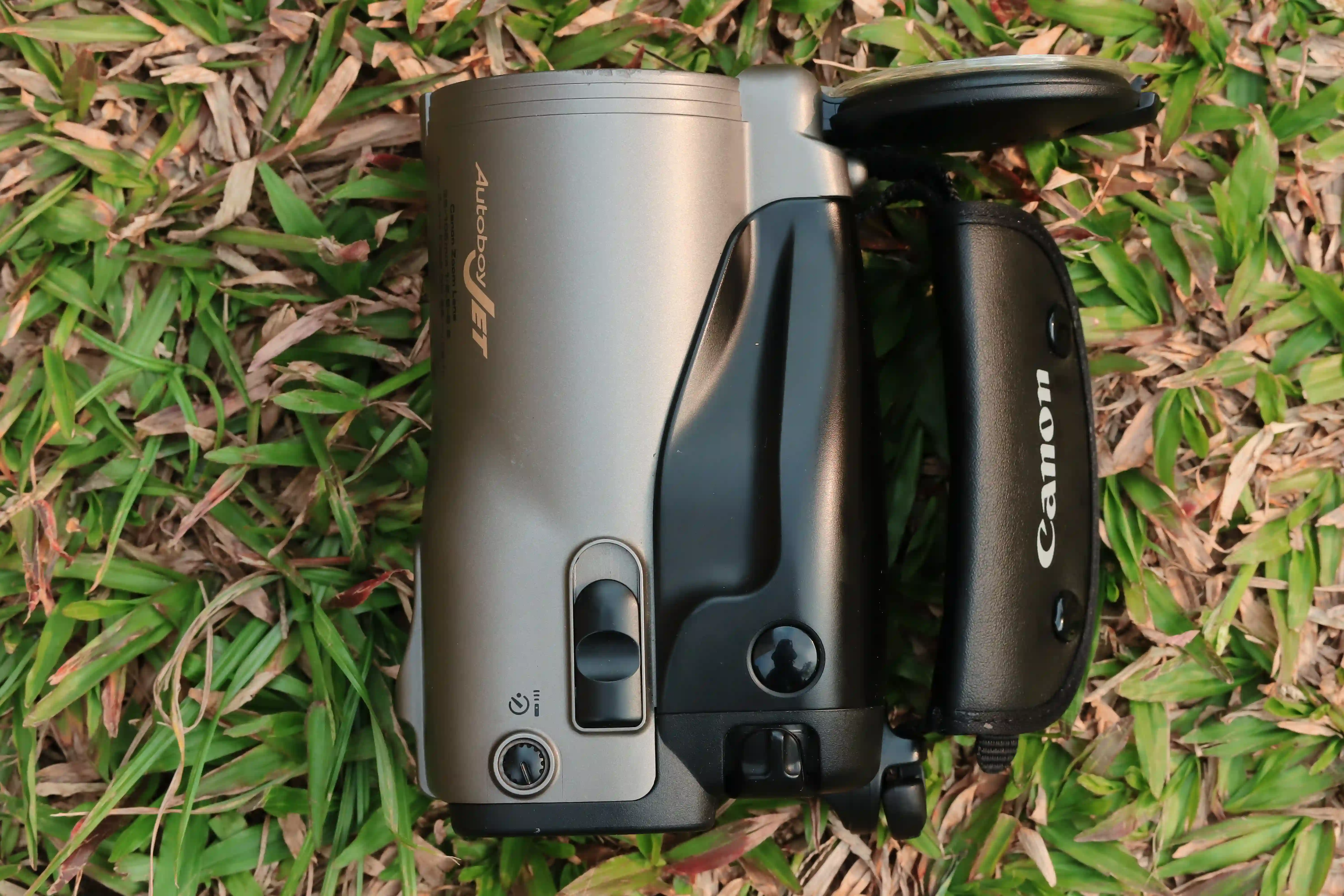 Canon Autoboy Jet/ Canon Epoca/ Canon Photura nhìn từ trên cao xuống