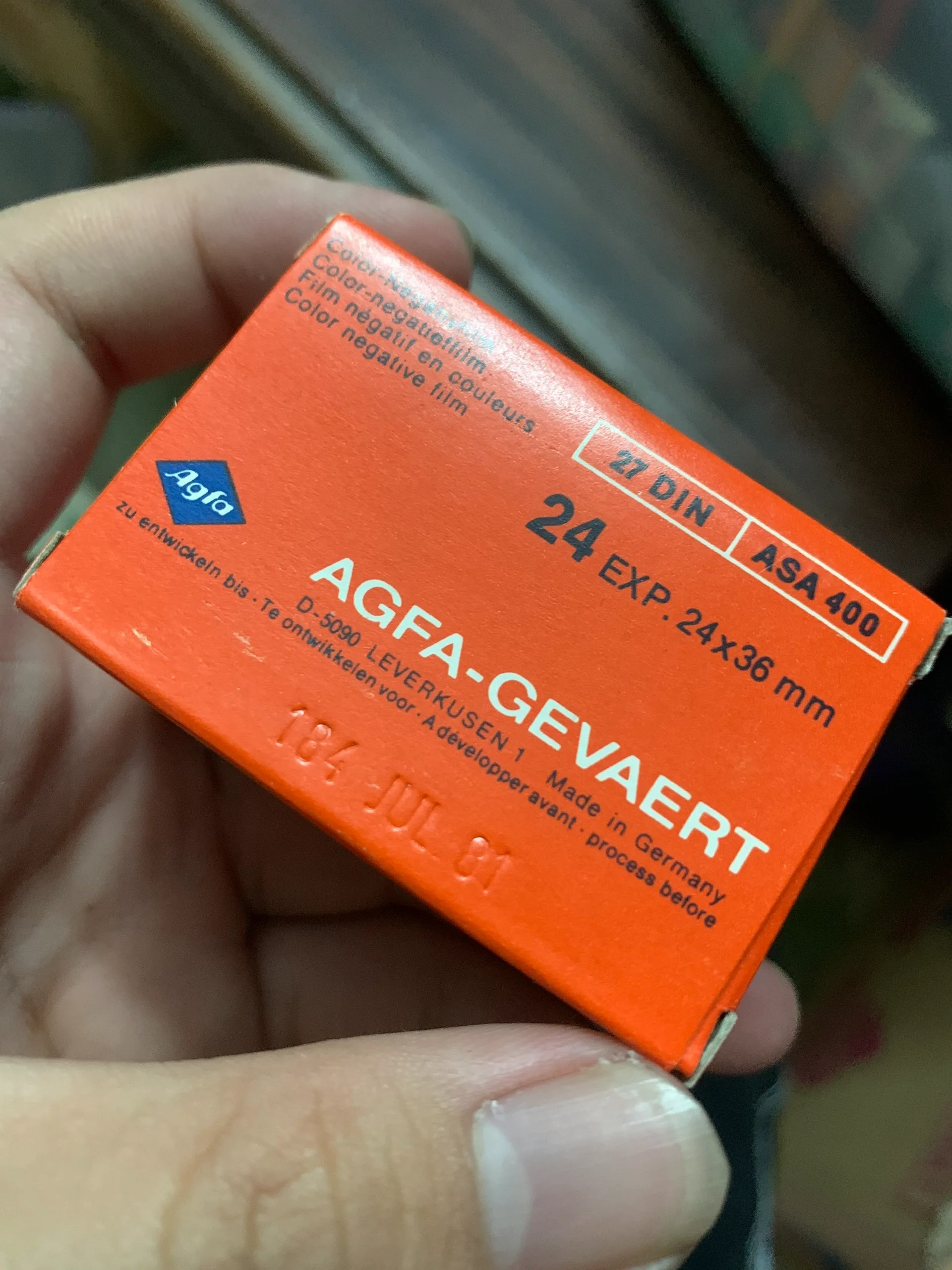 Một cuộn phim Kodak outdate tháng 7/1981